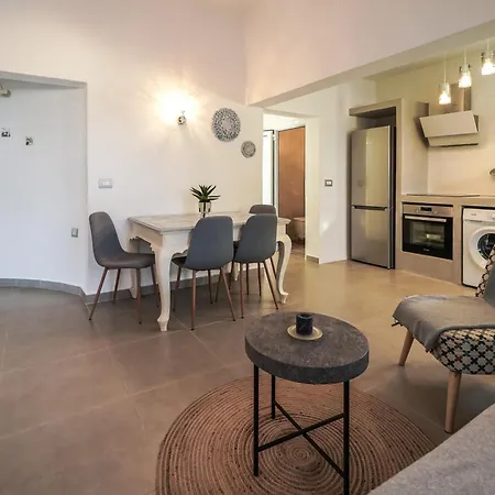 Dream Santo Apartment Vóthon